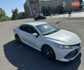 Тойота Камри 2021 в Николаеве на Automoto.ua Белый Тойота Камри, объемом двигателя 2.49 л и пробегом 107 тыс. км за 29999 $, фото 2 на Automoto.ua