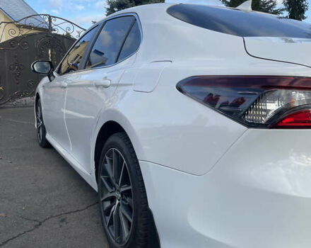 Белый Тойота Камри, объемом двигателя 2.49 л и пробегом 114 тыс. км за 23500 $, фото 15 на Automoto.ua