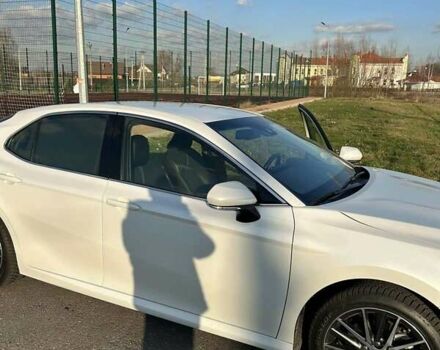 Белый Тойота Камри, объемом двигателя 2.49 л и пробегом 15 тыс. км за 37000 $, фото 18 на Automoto.ua