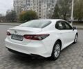 Тойота Камри 2021 в Хмельницком на Automoto.ua Белый Тойота Камри, объемом двигателя 2.5 л и пробегом 68 тыс. км за 22900 $, фото 6 на Automoto.ua