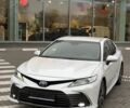 Білий Тойота Камрі, об'ємом двигуна 2.5 л та пробігом 152 тис. км за 26500 $, фото 1 на Automoto.ua