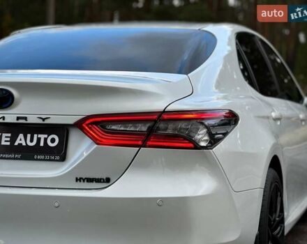 Белый Тойота Камри, объемом двигателя 2.49 л и пробегом 65 тыс. км за 36999 $, фото 16 на Automoto.ua