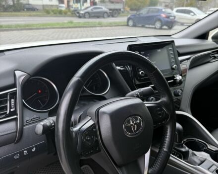 Тойота Камри 2021 в Хмельницком на Automoto.ua Белый Тойота Камри, объемом двигателя 2.5 л и пробегом 68 тыс. км за 22900 $, фото 10 на Automoto.ua