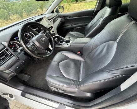 Белый Тойота Камри, объемом двигателя 2.5 л и пробегом 204 тыс. км за 21500 $, фото 6 на Automoto.ua