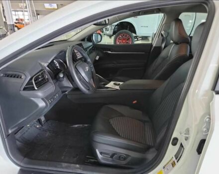 Белый Тойота Камри, объемом двигателя 2.5 л и пробегом 12 тыс. км за 10500 $, фото 6 на Automoto.ua