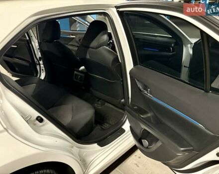 Білий Тойота Камрі, об'ємом двигуна 2.49 л та пробігом 74 тис. км за 28950 $, фото 21 на Automoto.ua