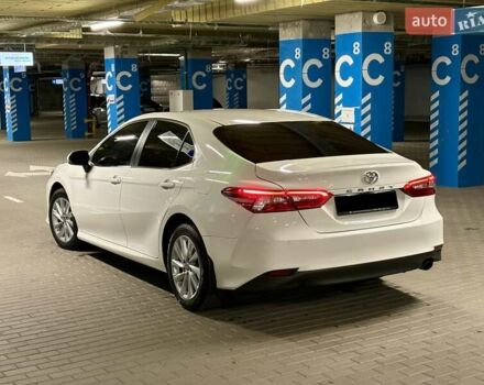 Білий Тойота Камрі, об'ємом двигуна 2.49 л та пробігом 74 тис. км за 28950 $, фото 2 на Automoto.ua
