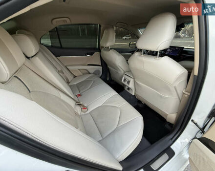 Белый Тойота Камри, объемом двигателя 2.5 л и пробегом 52 тыс. км за 39000 $, фото 33 на Automoto.ua