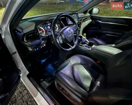 Білий Тойота Камрі, об'ємом двигуна 2.49 л та пробігом 128 тис. км за 29999 $, фото 4 на Automoto.ua