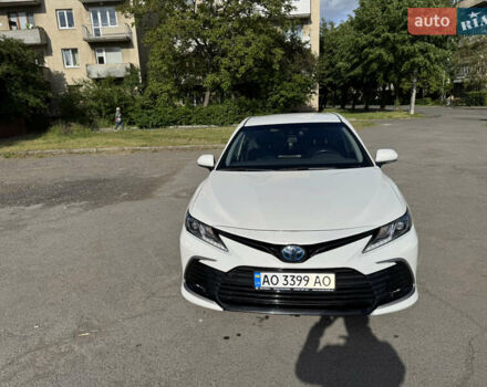 Белый Тойота Камри, объемом двигателя 2.49 л и пробегом 38 тыс. км за 35000 $, фото 3 на Automoto.ua