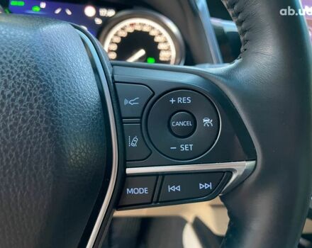 Тойота Камрі 2022 у Києві на Automoto.ua Білий Тойота Камрі, об'ємом двигуна 2.5 л та пробігом 51 тис. км за 39590 $, фото 31 на Automoto.ua