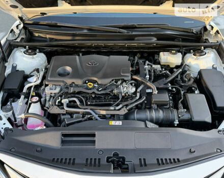 Білий Тойота Камрі, об'ємом двигуна 2.49 л та пробігом 52 тис. км за 31400 $, фото 56 на Automoto.ua