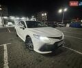 Білий Тойота Камрі, об'ємом двигуна 2.49 л та пробігом 128 тис. км за 29999 $, фото 1 на Automoto.ua