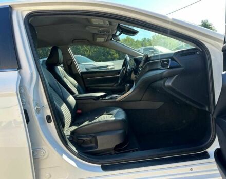 Белый Тойота Камри, объемом двигателя 0 л и пробегом 10 тыс. км за 19800 $, фото 6 на Automoto.ua