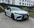 Белый Тойота Камри, объемом двигателя 2.5 л и пробегом 60 тыс. км за 25800 $, фото 1 на Automoto.ua