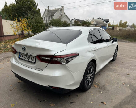 Тойота Камрі 2022 у Києві на Automoto.ua Білий Тойота Камрі, об'ємом двигуна 2.49 л та пробігом 57 тис. км за 34800 $, фото 3 на Automoto.ua