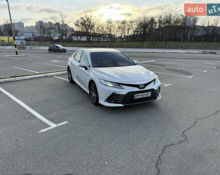 Белый Тойота Камри, объемом двигателя 2.5 л и пробегом 52 тыс. км за 39000 $, фото 2 на Automoto.ua
