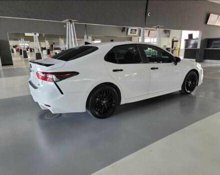 Белый Тойота Камри, объемом двигателя 2.5 л и пробегом 12 тыс. км за 10500 $, фото 3 на Automoto.ua