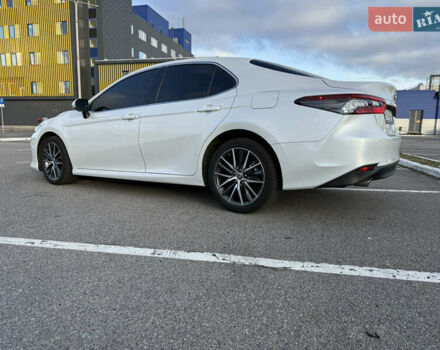 Белый Тойота Камри, объемом двигателя 2.5 л и пробегом 52 тыс. км за 39000 $, фото 13 на Automoto.ua