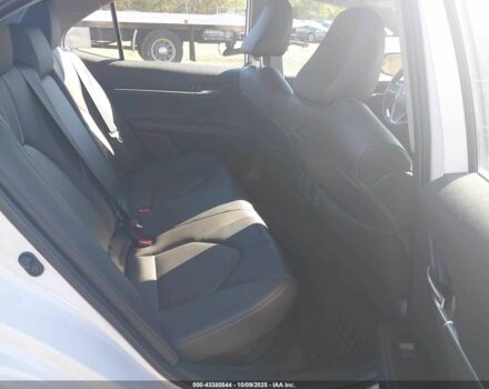 Белый Тойота Камри, объемом двигателя 2.5 л и пробегом 47 тыс. км за 9300 $, фото 4 на Automoto.ua