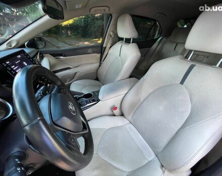 Тойота Камрі 2022 у Києві на Automoto.ua Білий Тойота Камрі, об'ємом двигуна 2.5 л та пробігом 51 тис. км за 39590 $, фото 36 на Automoto.ua