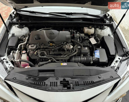 Белый Тойота Камри, объемом двигателя 2.49 л и пробегом 22 тыс. км за 41000 $, фото 6 на Automoto.ua
