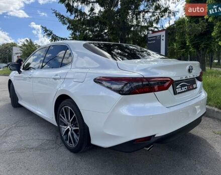 Белый Тойота Камри, объемом двигателя 2.49 л и пробегом 19 тыс. км за 41000 $, фото 4 на Automoto.ua