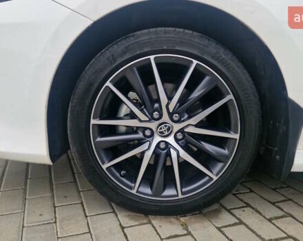 Білий Тойота Камрі, об'ємом двигуна 2.49 л та пробігом 30 тис. км за 34449 $, фото 11 на Automoto.ua