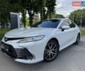 Белый Тойота Камри, объемом двигателя 2.49 л и пробегом 19 тыс. км за 41000 $, фото 2 на Automoto.ua