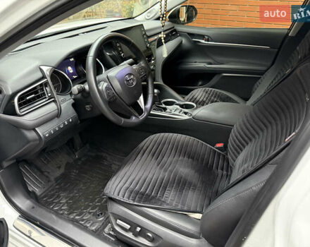 Белый Тойота Камри, объемом двигателя 2.49 л и пробегом 22 тыс. км за 41000 $, фото 8 на Automoto.ua