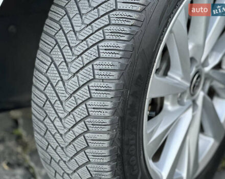 Білий Тойота Камрі, об'ємом двигуна 2.49 л та пробігом 37 тис. км за 29300 $, фото 19 на Automoto.ua