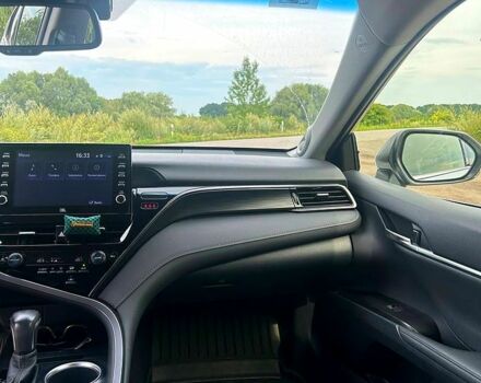 Білий Тойота Камрі, об'ємом двигуна 2.5 л та пробігом 30 тис. км за 40700 $, фото 7 на Automoto.ua