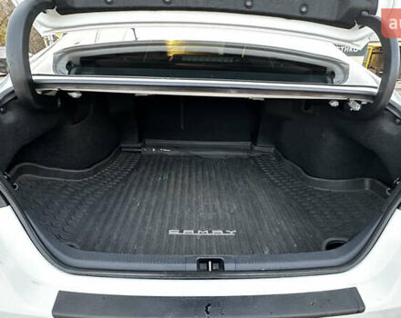 Білий Тойота Камрі, об'ємом двигуна 2.49 л та пробігом 59 тис. км за 37000 $, фото 13 на Automoto.ua