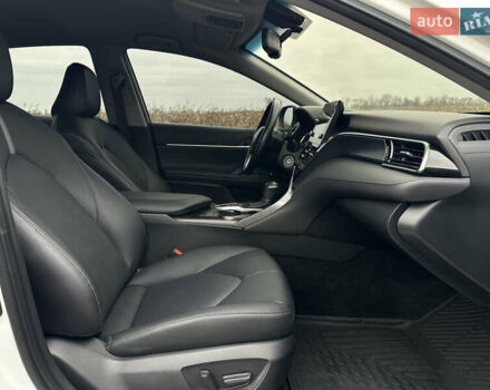 Белый Тойота Камри, объемом двигателя 2.49 л и пробегом 36 тыс. км за 29300 $, фото 13 на Automoto.ua