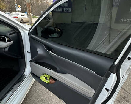 Білий Тойота Камрі, об'ємом двигуна 2.49 л та пробігом 59 тис. км за 37000 $, фото 16 на Automoto.ua