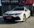 Белый Тойота Камри, объемом двигателя 2.49 л и пробегом 52 тыс. км за 25800 $, фото 1 на Automoto.ua