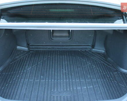 Белый Тойота Камри, объемом двигателя 2.49 л и пробегом 23 тыс. км за 39500 $, фото 3 на Automoto.ua