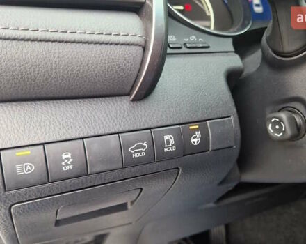 Білий Тойота Камрі, об'ємом двигуна 2.49 л та пробігом 30 тис. км за 34449 $, фото 17 на Automoto.ua