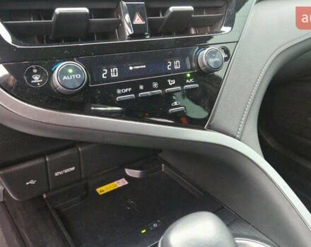 Білий Тойота Камрі, об'ємом двигуна 2.49 л та пробігом 30 тис. км за 34449 $, фото 13 на Automoto.ua