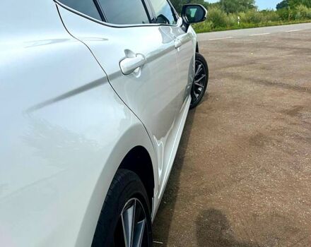 Білий Тойота Камрі, об'ємом двигуна 2.5 л та пробігом 30 тис. км за 40700 $, фото 3 на Automoto.ua