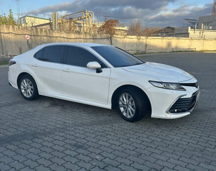 Белый Тойота Камри, объемом двигателя 2.5 л и пробегом 120 тыс. км за 30500 $, фото 1 на Automoto.ua
