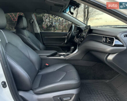 Білий Тойота Камрі, об'ємом двигуна 2.49 л та пробігом 37 тис. км за 29300 $, фото 13 на Automoto.ua