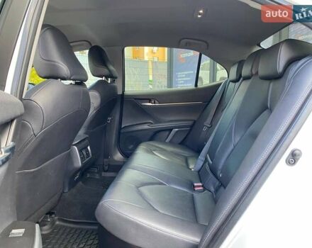 Белый Тойота Камри, объемом двигателя 2.49 л и пробегом 60 тыс. км за 35400 $, фото 17 на Automoto.ua