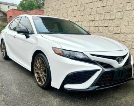 Белый Тойота Камри, объемом двигателя 2.5 л и пробегом 21 тыс. км за 12200 $, фото 2 на Automoto.ua