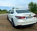 Білий Тойота Камрі, об'ємом двигуна 2.5 л та пробігом 30 тис. км за 40700 $, фото 2 на Automoto.ua