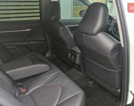 Білий Тойота Камрі, об'ємом двигуна 2.49 л та пробігом 30 тис. км за 34449 $, фото 6 на Automoto.ua