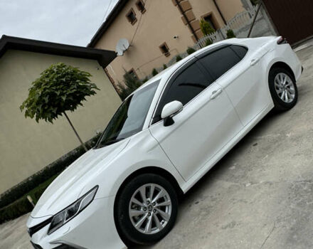 Білий Тойота Камрі, об'ємом двигуна 2.49 л та пробігом 15 тис. км за 31500 $, фото 2 на Automoto.ua