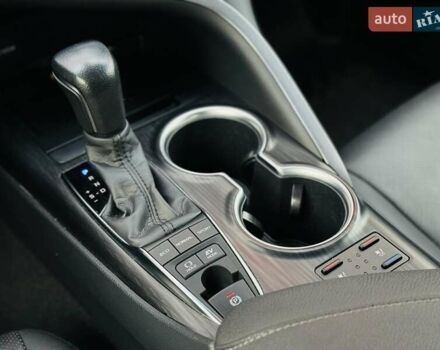 Білий Тойота Камрі, об'ємом двигуна 2.49 л та пробігом 54 тис. км за 38516 $, фото 16 на Automoto.ua