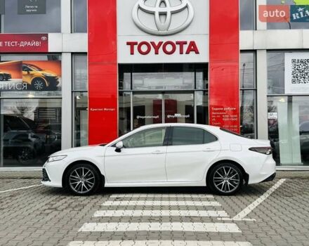 Білий Тойота Камрі, об'ємом двигуна 2.49 л та пробігом 54 тис. км за 38516 $, фото 2 на Automoto.ua