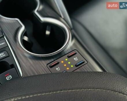 Білий Тойота Камрі, об'ємом двигуна 2.49 л та пробігом 54 тис. км за 38516 $, фото 18 на Automoto.ua